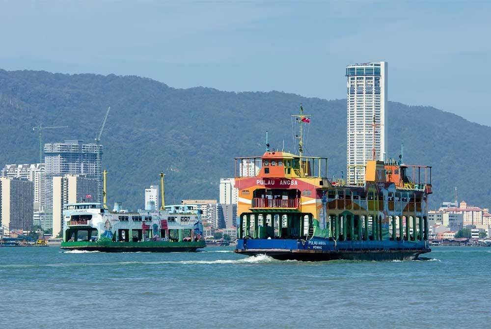 Perkhidmatan feri untuk kenderaan beroda dua iaitu motosikal dan basikal akan dihentikan sementara bermula 1 Januari depan bagi memberi laluan kerja-kerja menaik taraf dermaga di terminal feri Pangkalan Sultan Abdul Halim (PSAH), di sini dan Pangkalan Raja Tun Uda (PRTU), George Town.(Gambar hiasan) - Foto 123rf