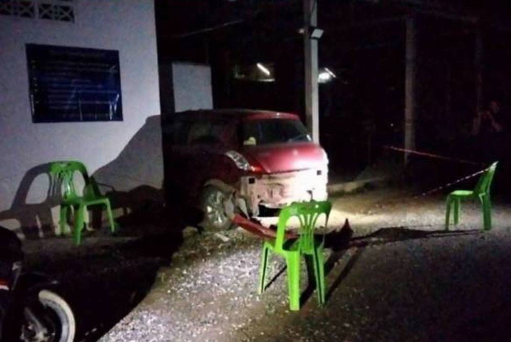 Dua serangan terencana terhadap dua fasilitas keamanan di Benan Setar, Yala, Thailand selatan pada Rabu, menyebabkan empat anggota dari tiga penjaga dan seorang relawan terluka.  - Foto media sosial