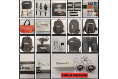 Antara beberapa barang yang dirampas selepas menahan sepasang kekasih yang terlibat dalam kes pecah sekolah, pejabat dan surau di sekitar Bandar Raya Johor Bahru.