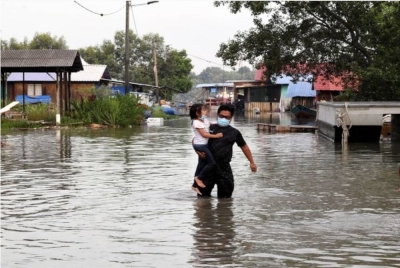 Penduduk Klang diarah peka dengan risiko fenomena air pasang besar yang mungkin membawa kepada bencana banjir. - Foto Bernama