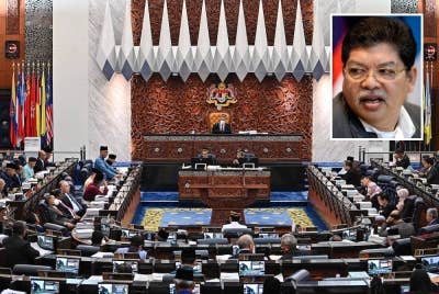 Persidangan pertama Majlis Mesyuarat Dewan Rakyat ke-15 pada 19 Disember ini bakal menyaksikan pelantikan Speaker Parlimen dan dua Timbalan Speaker baharu. (Gambar kecil: Johari Abdul)