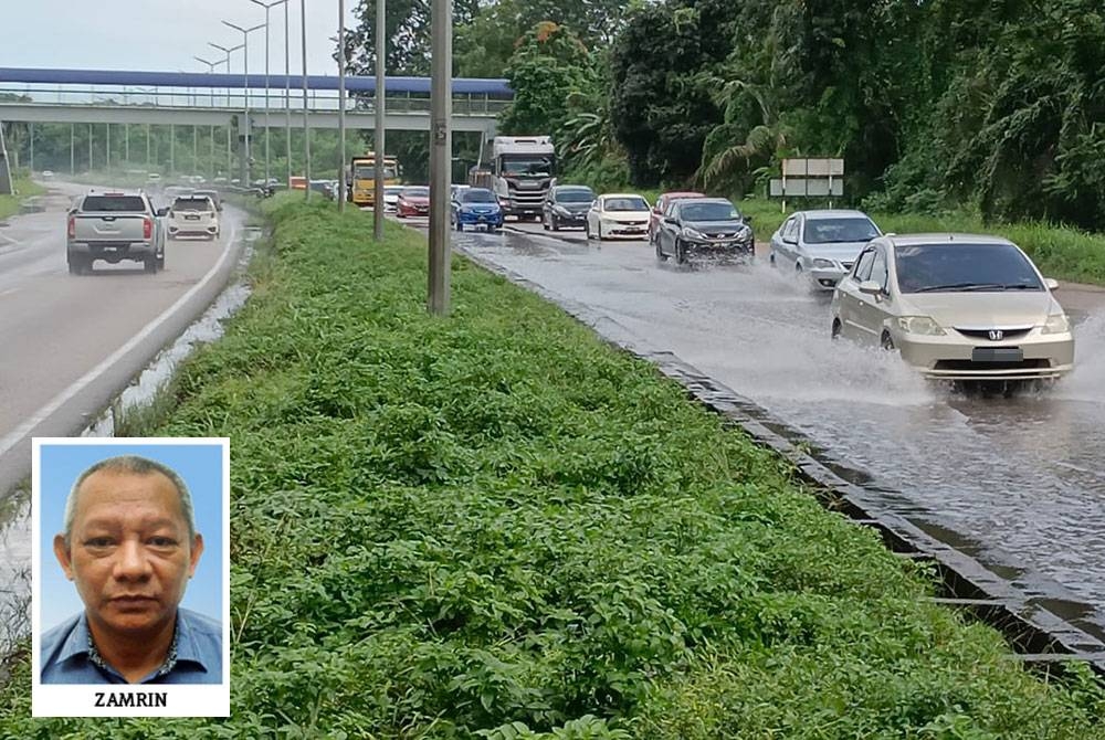 Hujan lebat selama beberapa jam akan mengakibatkan banjir kilat hampir satu kilometer di Lebuhraya Pasir Gudang sehingga menyebabkan banyak kenderaan terkandas.