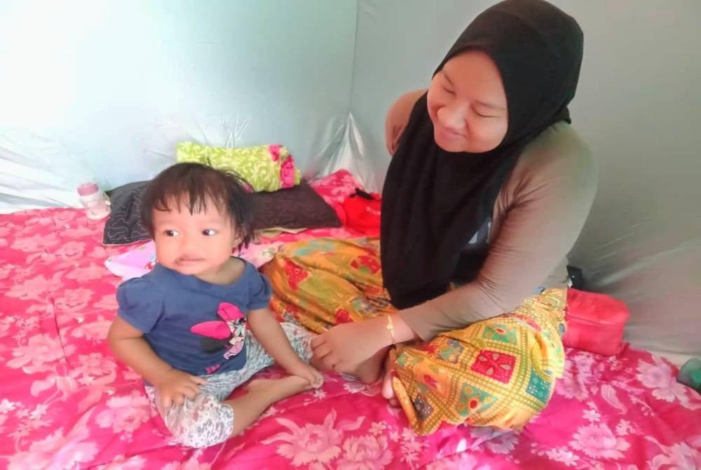 Mangsa banjir berdepan masalah susu bayi dan lampin pakai buang yang kehabisan stok.