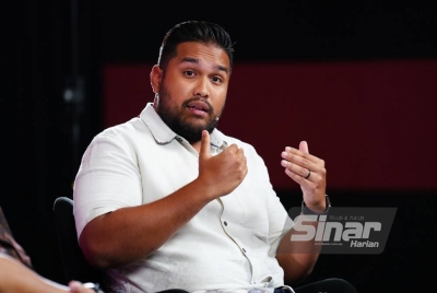 Mohamed Khairul Azman ketika menjadi tetamu rancangan Kompas Rasuah Busters bertajuk 'Gila Kuasa, Negara Binasa'. - Foto Sinar Harian/MOHD HALIM ABDUL WAHID