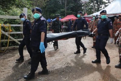 Mayat yang ditemukan pada hari ketujuh operasi SAR di tapak perkhemahan di Batang Kali pada Khamis.