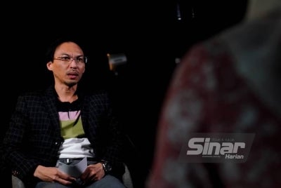 Dr Ahmad Azrin Adnan.