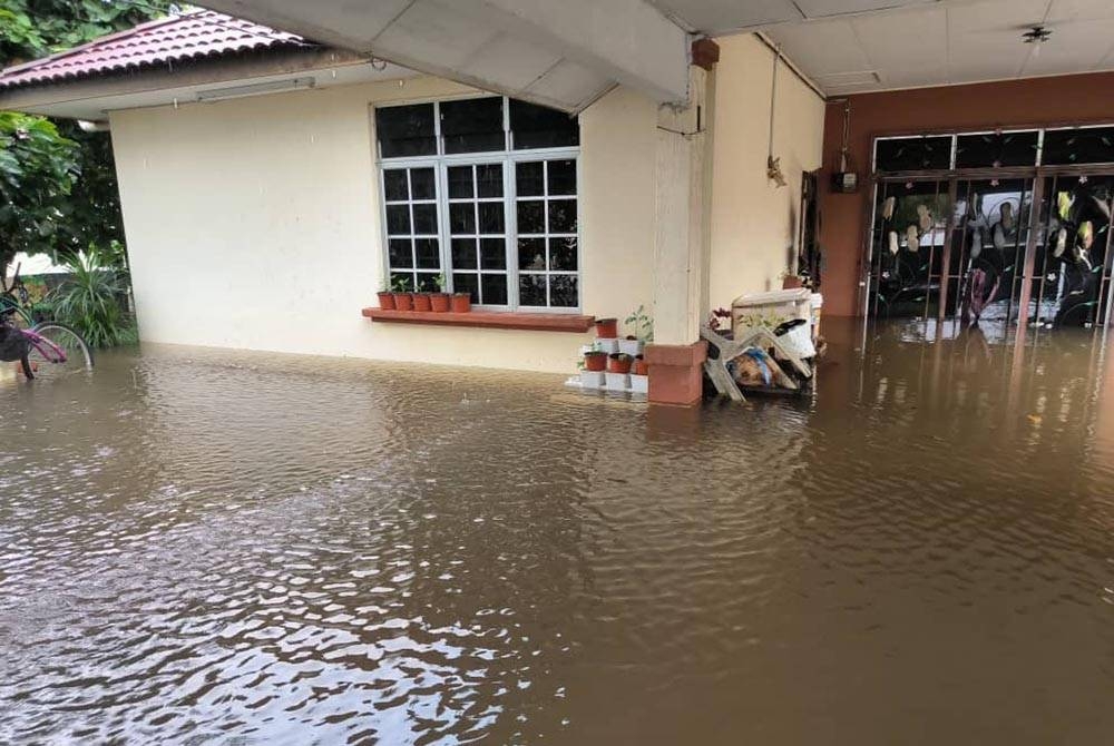 La situation des inondations à Terengganu n'a pas changé avec un total de 138 victimes du district de Besut restant dans des centres d'évacuation temporaires.