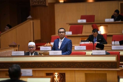 Zainol Fadzi ketika sesi perbahasan Bajet Negeri Perak 2023 di Dewan Undangan Negeri pada Selasa.