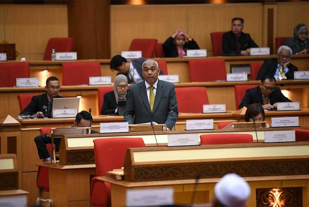 Khairudin semasa sesi penggulungan Belanjawan Perak 2023 sempena Persidangan Dewan Undangan Negeri Perak pada Rabu.