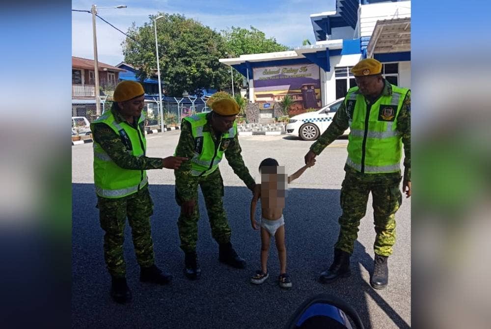 Anggota Rela kemudian menghantar kanak-kanak tersebut ke Balai Polis Guar Chempedak untuk tindakan lanjut.