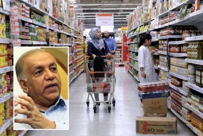 Kerajaan disarankan melaksanakan perubahan secara berperingkat bagi memastikan golongan majikan lebih bersedia dan pada masa sama pengguna tidak dibebankan dengan kenaikan harga barangan. - Gambar hiasan (Gambar kecil: Ameer)