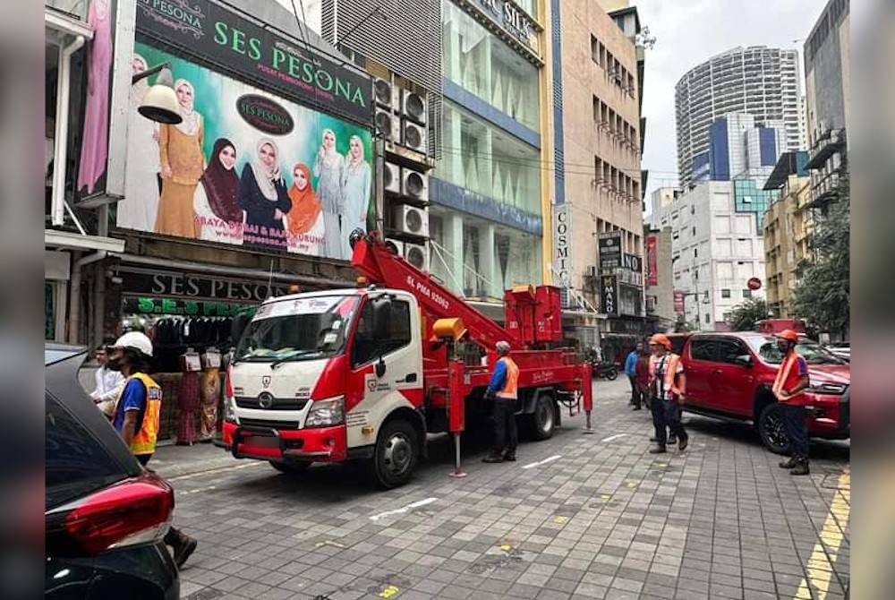 Turut terbabit dalam operasi ialah Jabatan Penguatkuasaan bersama TNB dan PDRM