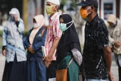 Indonesia memutuskan untuk menarik balik sekatan Covid-19 membabitkan aktiviti awam di seluruh negara. - Gambar hiasan.