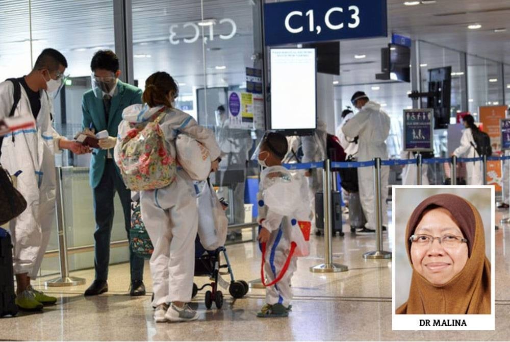 Ujian saringan Covid-19 di pintu masuk negara perlu dilakukan sebagai langkah 'melengahkan masa' penyebaran varian baharu di negara ini. - Foto Bernama