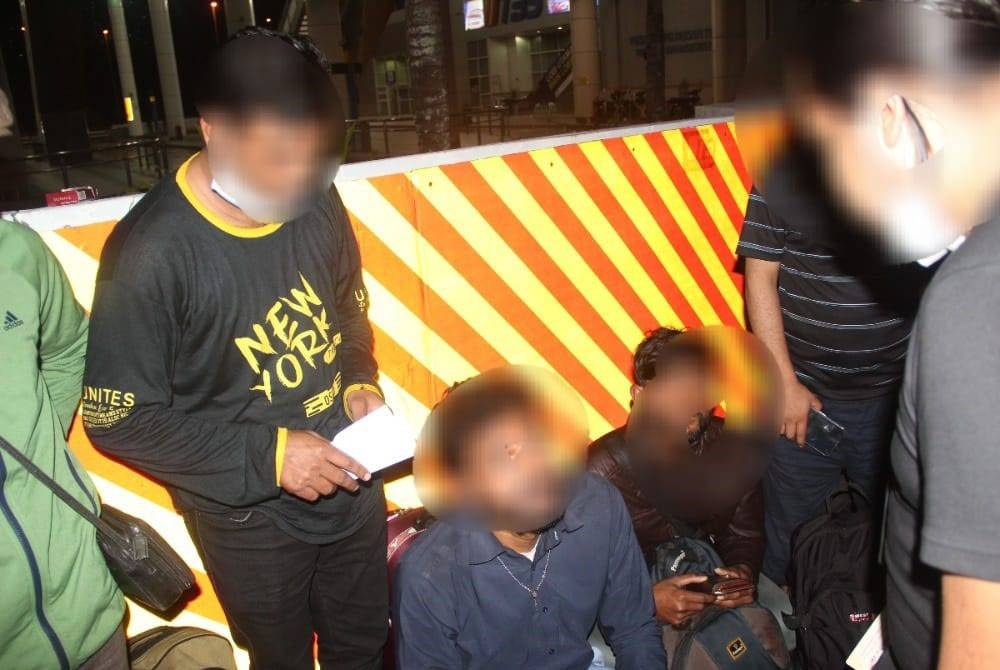 Seramai 11 warga asing ditahan di Terminal Bas Bersepadu (TBS) Kuala Lumpur kerana tidak memiliki dokumen sah.
