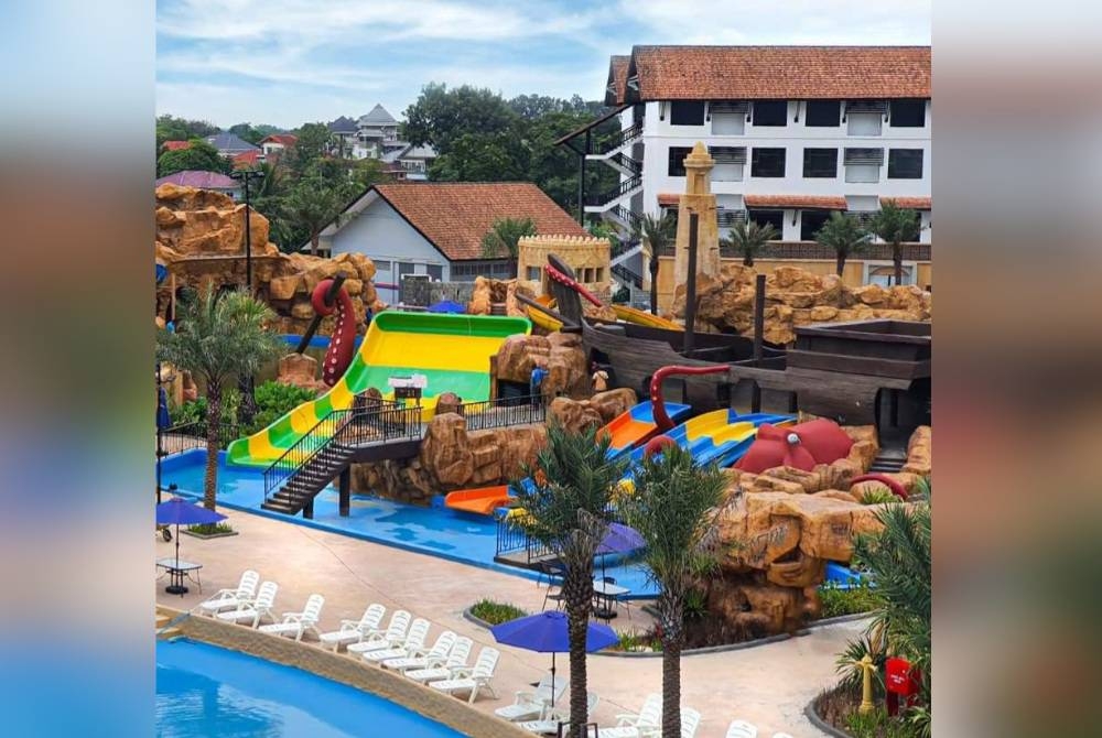 Taman Tema Air Bertam Souk dibuka semula selepas ditutup pada 28 Disember lalu.