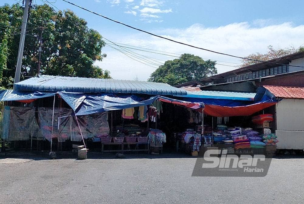 Kedai di Kampung Jawa bakal dirobohkan dan akan dibangunkan medan selera.