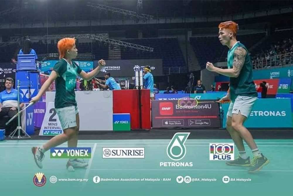Tang Jie (kanan) dan Ee Wei akan menentang pasangan Indonesia pada pusingan kedua Terbuka Malaysia di Bukit Jalil pada Khamis. - Foto FB BAM