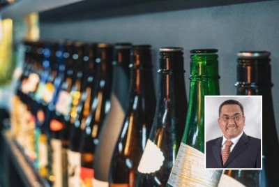 Penjualan arak di Kedah hanya dibenarkan di kawasan didiami penduduk bukan Islam. - Gambar hiasan (Gambar kecil: Muhammad Sanusi)