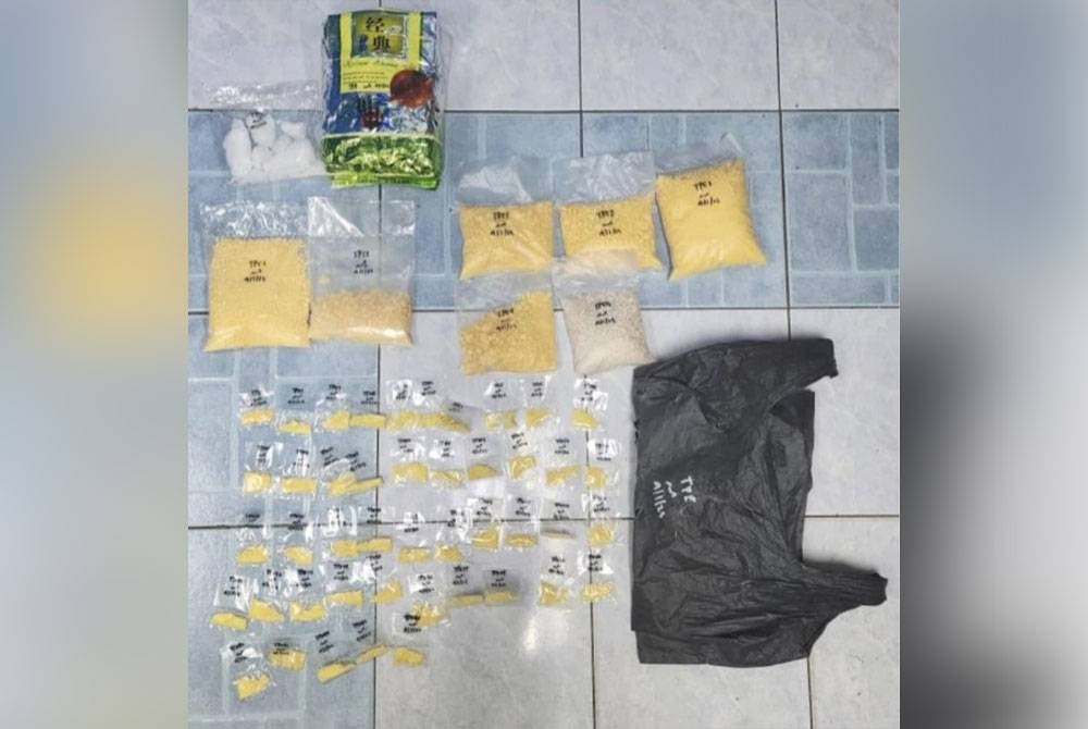 Antara dadah yang dirampas di pondok berkenaan ketika serbuan pada Isnin.