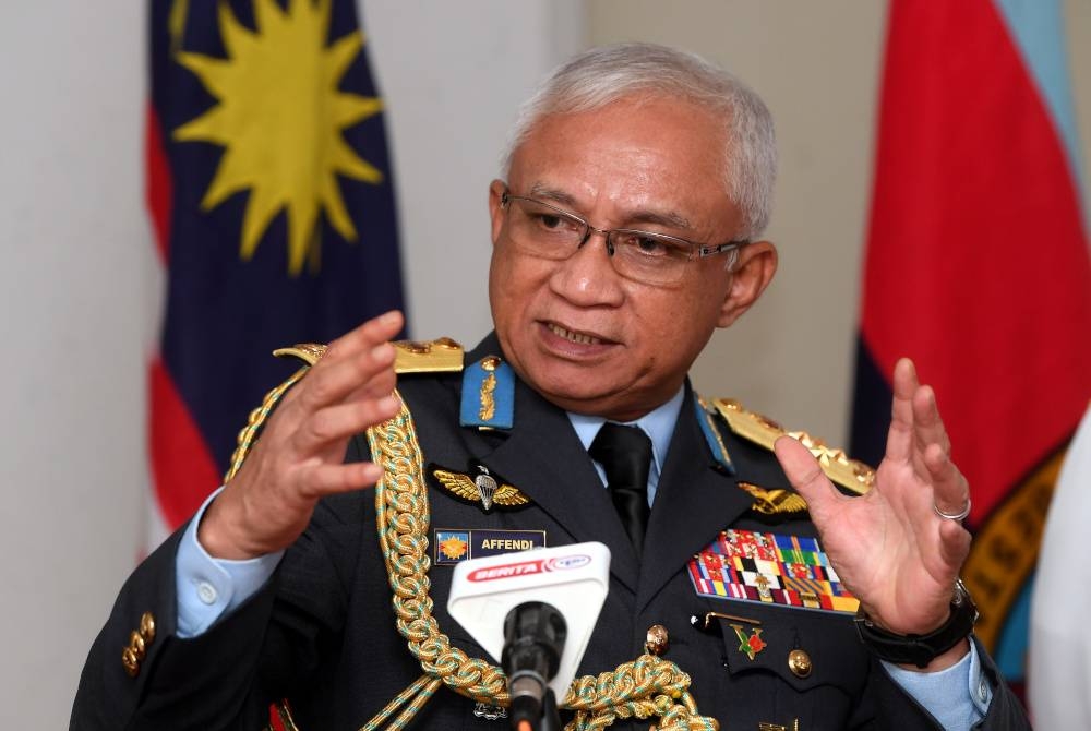 Jeneral Tan Sri Affendi Buang.