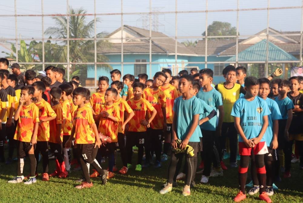 Antara pasukan yang menyertai Kejohanan Piala Budak Kampung 2023 pada Sabtu.