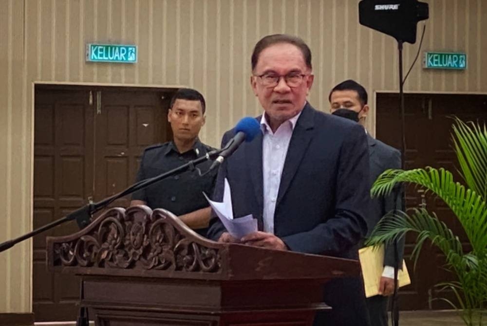 Anwar ketika berucap di hadapan Penjawat Awam di Negeri Perlis di Dewan 2020 di Perlis pada Isnin.