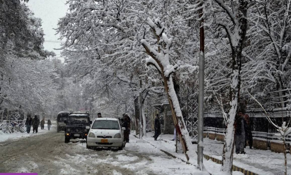 Sekurang-kurangnya 24 orang mati kesejukan termasuk empat kanak-kanak di pelbagai wilayah di Afghanistan. Foto fail AP