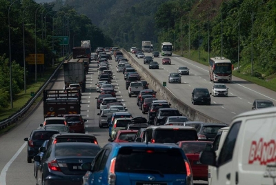 Aliran trafik lebuhraya di Lebuh Raya Kuala Lumpur-Karak dijangka meningkat sempena Tahun Baharu Cina Ahad ini.