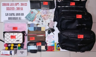 Antara barang yang dirampas untuk membantu siasatan.