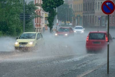 MetMalaysia mengeluarkan amaran hujan berterusan di timur semenanjung membabitkan Johor, Pahang, Kelantan dan Terengganu sehingga 22 Januari ini. - Foto 123RF