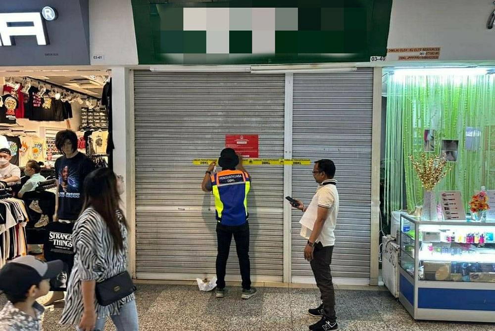 Sebuah premis ditutup dalam tindakan khas terhadap premis yang dikendalikan warga asing sekitar sebuah pusat beli-belah di Bukit Bintang pada Jumaat.