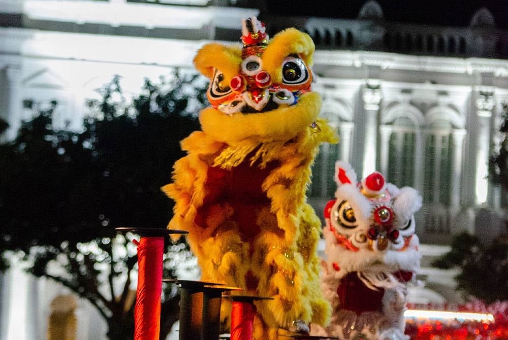 Tarian singa atas tiang Malaysia berkembang dengan baik sehingga berjaya menembusi peringkat antarabangsa.(Gambar hiasan) - Foto 123rf
