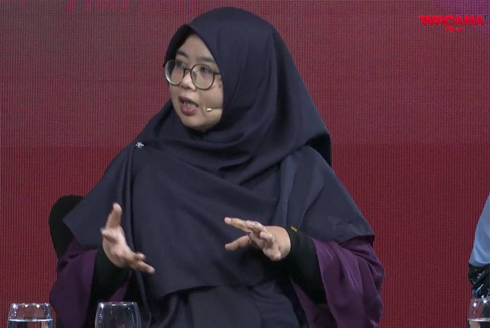 Haryani ketika program Wacana Sinar ke-380 bertajuk ‘Poligami: 2, 3 dan 4, bukan perampas’ di Kompleks Karangkraf, Shah Alam pada Selasa.
