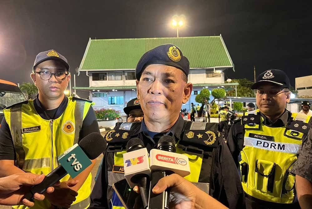 Adenan ketika ditemui media.