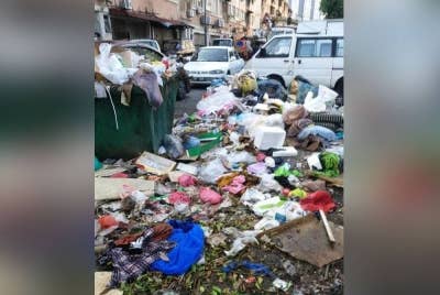Antara lokasi longgokan sampah yang di bawah pemerhatian MPAJ.