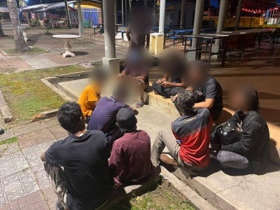 Kesemua yang ditahan berusia 22 hingga 60 tahun didapati positif dadah.