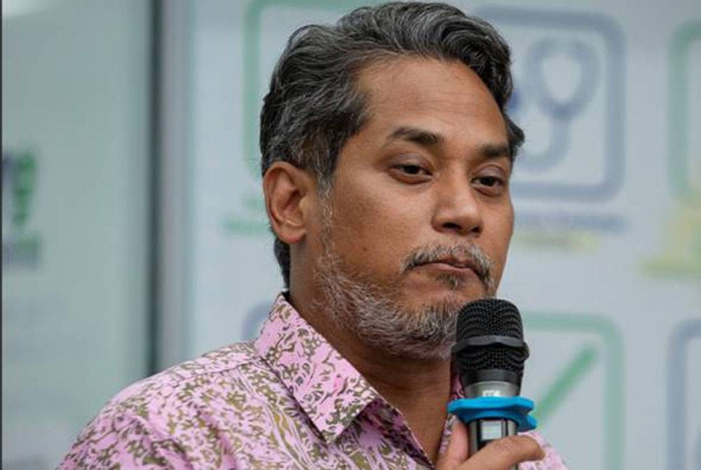 Khairy Jamaluddin mengakui menerima banyak tawaran bukan sahaja daripada parti politik malah akademik, perniagaan dan korporat. - Foto Awani