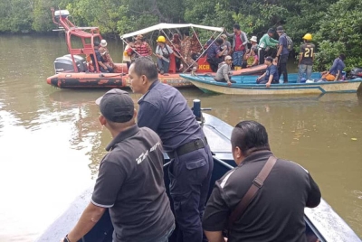 Operasi SAR disambung semula pada Isnin namun sehingga kini mayat mangsa belum ditemui.