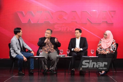 Dari kiri: Ismail, Amidi, Mohammed Taufiq dan Salawati semasa Wacana Sinar Edisi ke-382 bertajuk ‘Mampukah Konsep Madani Memulih Negara’ yang disiarkan di platform Sinar Harian pada Selasa.