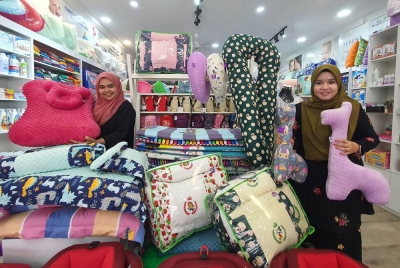 Tilam dan bantal keluaran Kapok Design telah berada di pasaran sejak 10 tahun lalu.