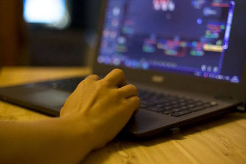 SKMM menyekat sebanyak 6,381 laman sesawang judi dalam talian bagi tempoh antara 2020 sehingga 2022. - Foto 12RF