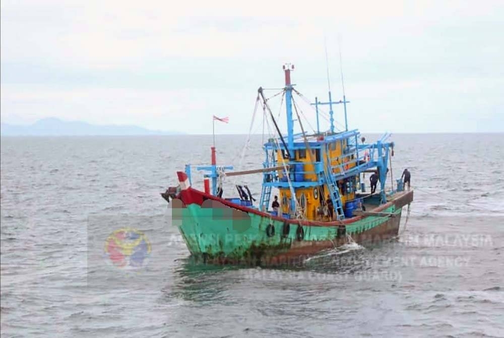Bot tempatan kelas C dirampas untuk siasatan lanjut.