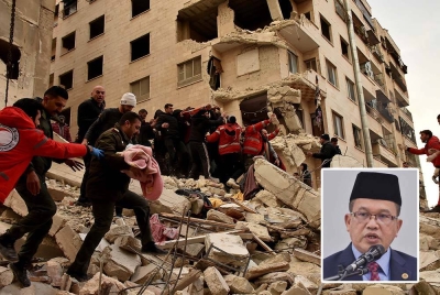 Usaha cari dan menyelamat mangsa gempa bumi masih dijalankan di daerah Hama, Syria - Foto Xinhua (gambar dalam : Mohd Ajib)