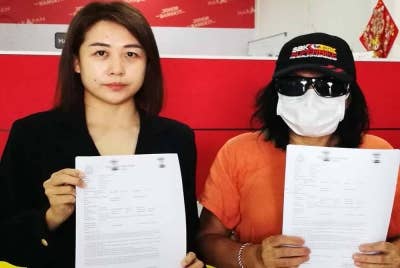 Lai (kanan) bersama Cai Tung pada sidang media berkenaan pada Selasa.