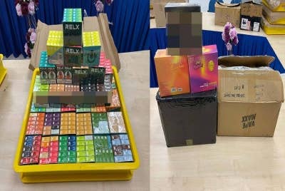 8,907 unit cecair vape pelbagai perisa dan peranti dirampas dalam serbuan di sebuah premis di Taman Flora Utama, Batu Pahat pada Selasa.