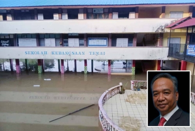 SK Temai ditenggelami air sedalam 0.5 meter sejak Selasa. (Gambar dalam : Razali)