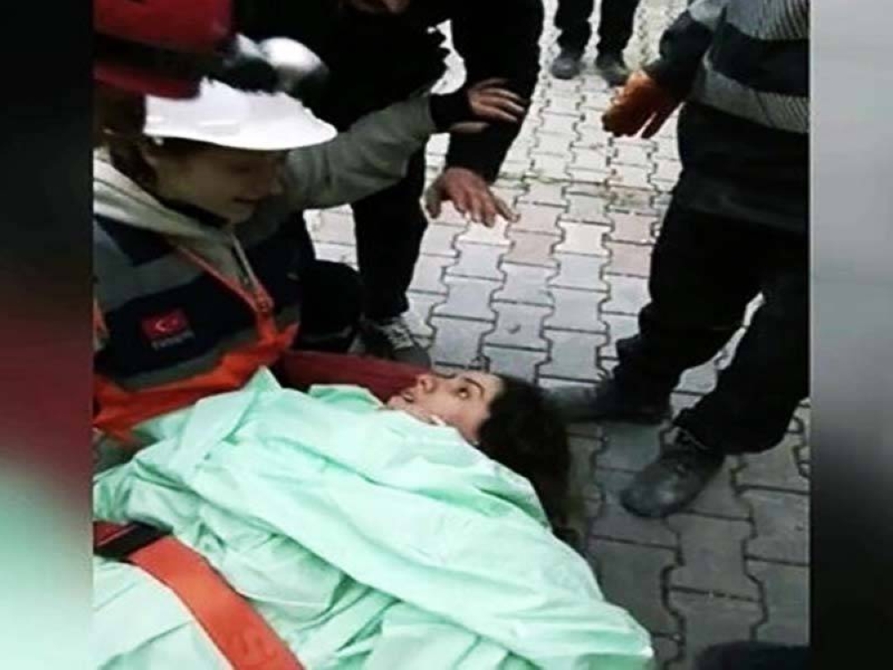 Nehir Ilkova diselamatkah di Kahramanmaras iaitu pusat gempa berkekuatan 7.8 skala Richter pada Isnin lalu.- Foto Agensi