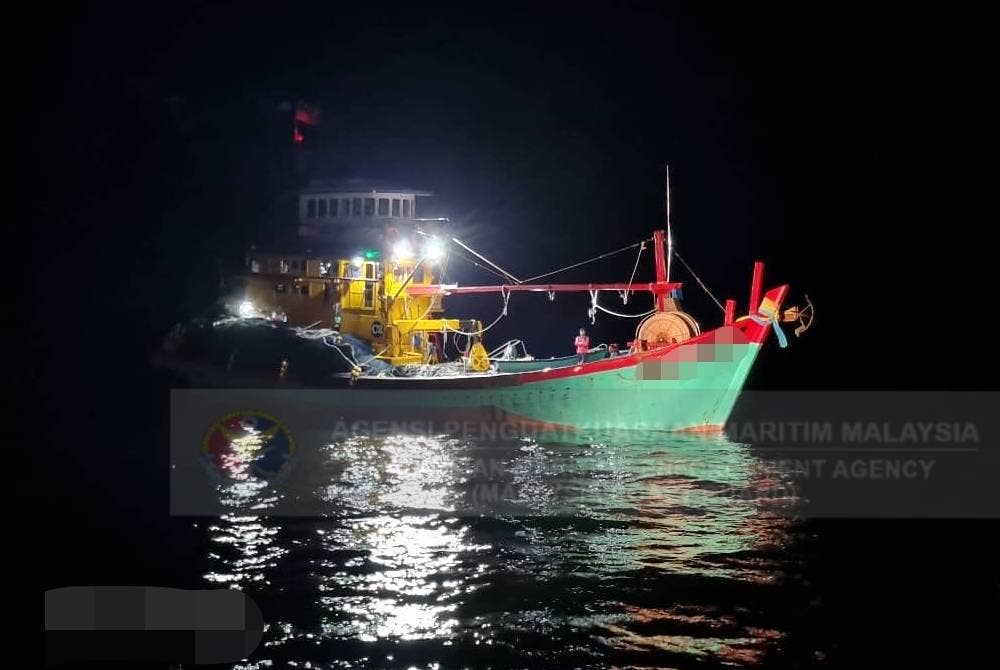 Bot nelayan tempatan kelas C dirampas untuk siasatan lanjut.