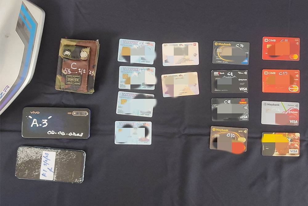 Antara rampasan susulan tangkapan suspek lelaki di Kuala Lumpur pada 2 Februari lalu.